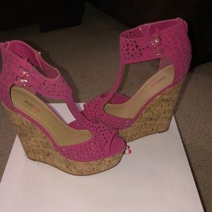 Like New Pink Wedges